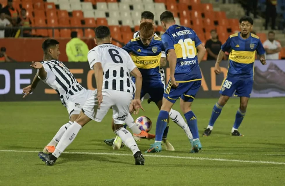 Talleres y Boca juegan por los cuartos de final en el estadio Malvinas Argentinas / Orlando Pelichotti.