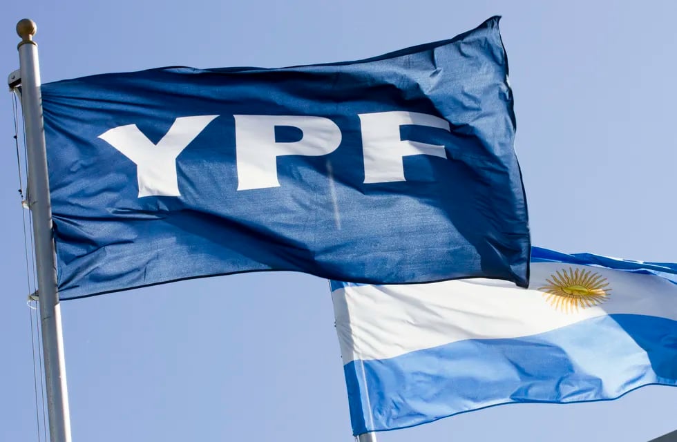 Un fallo le impone a la Argentina tener que pagar U$S 16.000 millones por la expropiación de YPF en 2012. Foto: Archivo.