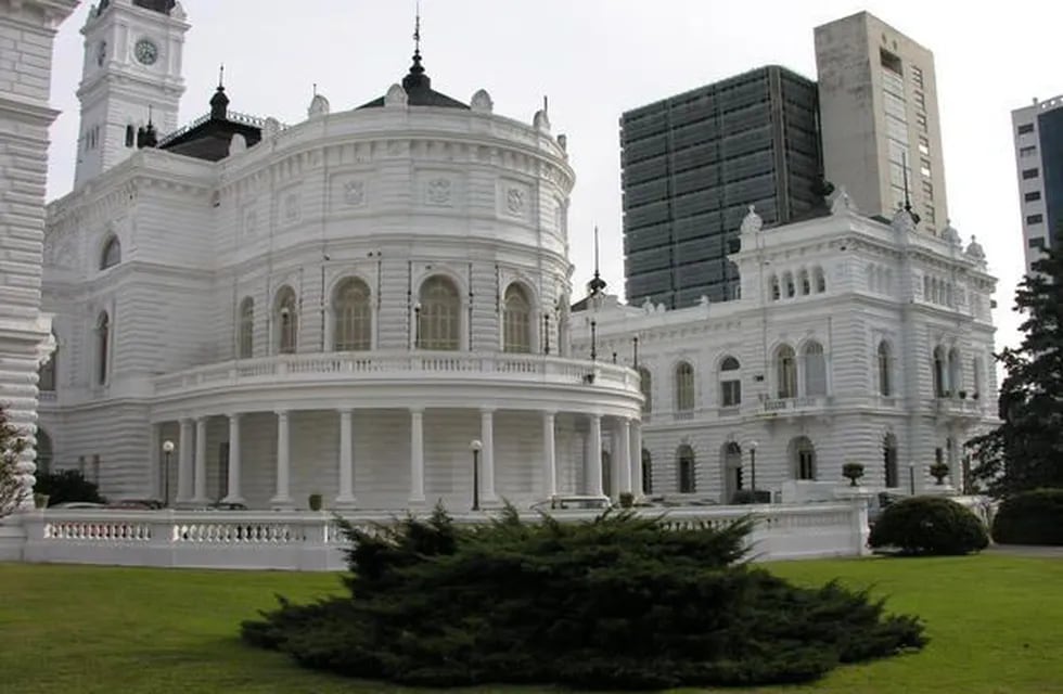 Palacio Municipal, La Plata. Web.
