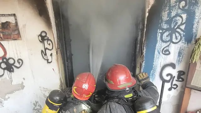 Incendio en una casa de Cofico.