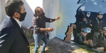 Pintan murales para recordar en General Alvear gesta de Malvinas