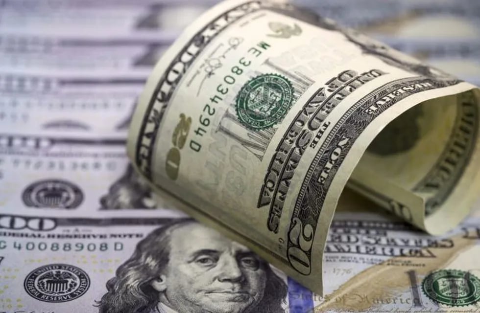 El dólar por el momento frenó la escalada, pero habrá que sucede en las próximas horas.