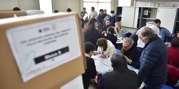 Elecciones 2023 en Córdoba: el escrutinio llegó al 85% y se viene el anuncio del ganador.