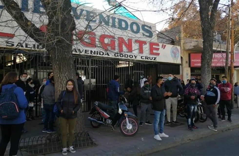 Calle General Paz, Mendoza.