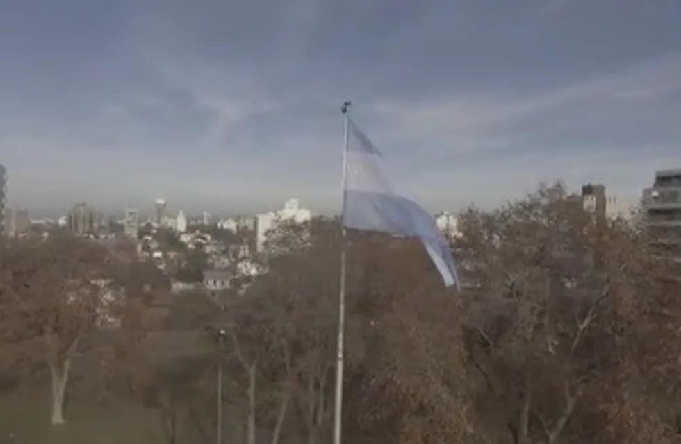 La Municipalidad de La Plata celebró el Día de la Bandera con una transmisión en vivo desde la Plaza General Manuel Belgrano (Municipalidad de La Plata)
