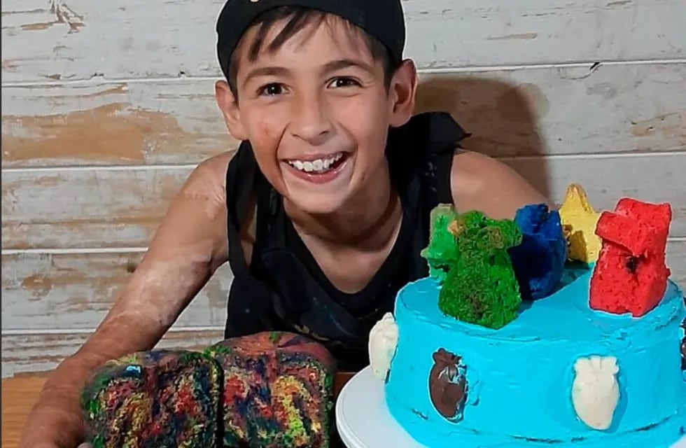 Joaquín Nahuel tiene 10 años y se hizo famoso por preparar tortas.