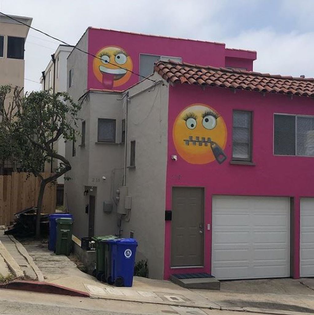"La casa emoji" o "the emoji house" (Instagram)