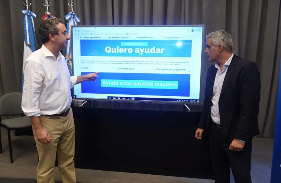 Pablo Javkin y Franco Bartolacci con plataforma de ayuda por coronavirus (Municipalidad de Rosario)