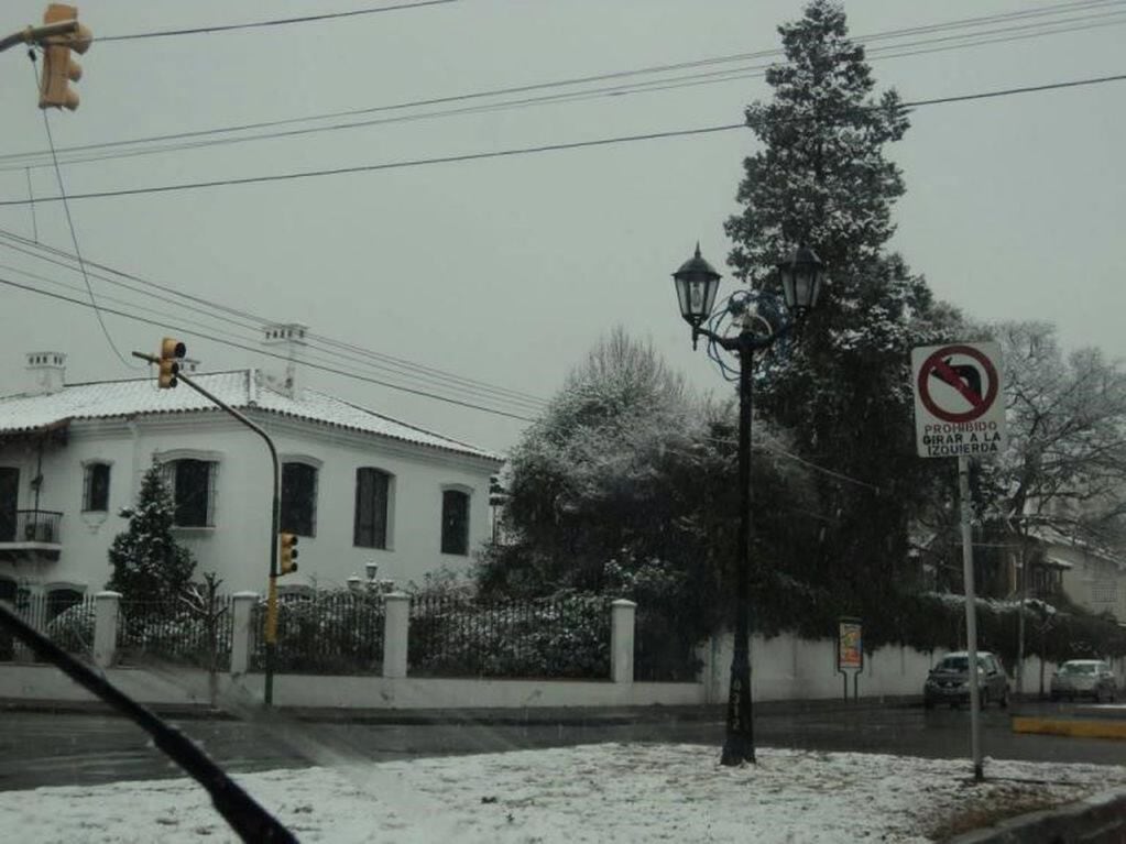 Gran nevada en Salta en julio del 2010 (Facebook Meteoro)