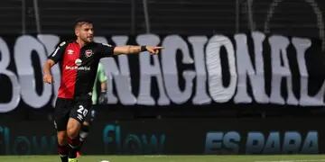 Julián Fernández, volante de Newell's