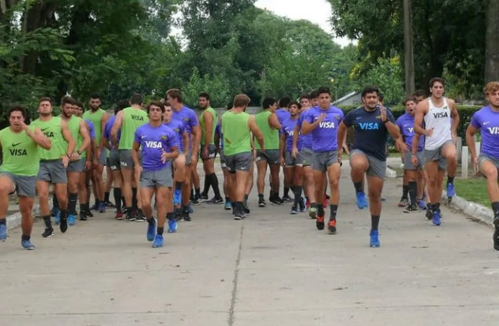 Los Pumitas se preparan para el Mundial.