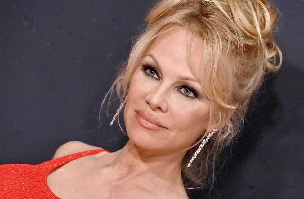 Pamela Anderson reveló con qué hombre tuvo la mejor noche de su vida.