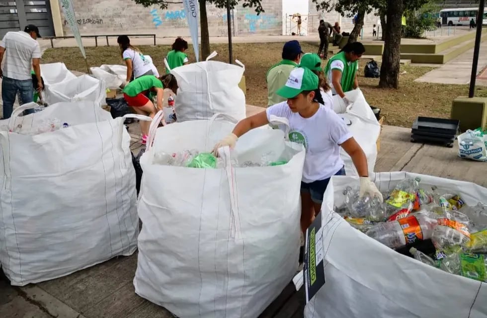 Una convocatoria solidaria busca recolectar material para reciclar y con ello obtener fondos para asistir a pacientes oncológicos pediátricos.