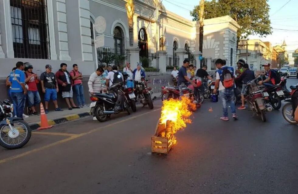 Protesta de tarjeteros en Corrientes. (Foto: El Litoral)