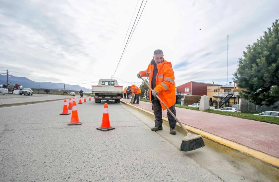 Ushuaia: comienzan trabajos en las veredas de Hipólito Yrigoyen