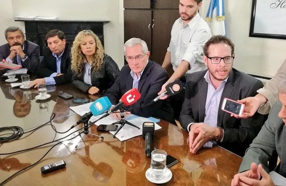 Omar Parisi, Sonia Carmona, Jorge Tanús y Lucas Ilardo, los involucrados en la ruptura del PJ mendocino.