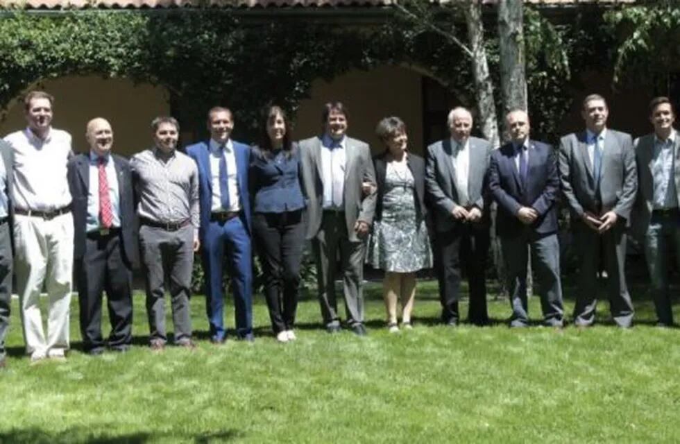 Omar Gutiérrez anunció los nuevos ministros de su gabinete. Foto: Twitter.