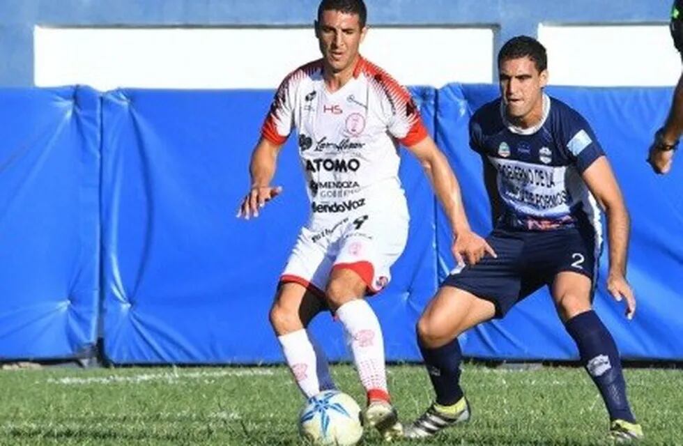 Huracán Las Heras definirá la serie con San Martín de Formosa en Mendoza, luego de igualar en el partido de ida 1-1.