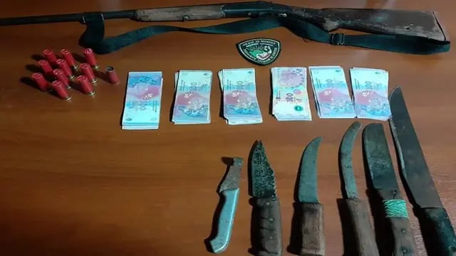 A punta de cuchillo, robaron 10 mil pesos en Piñalito Norte