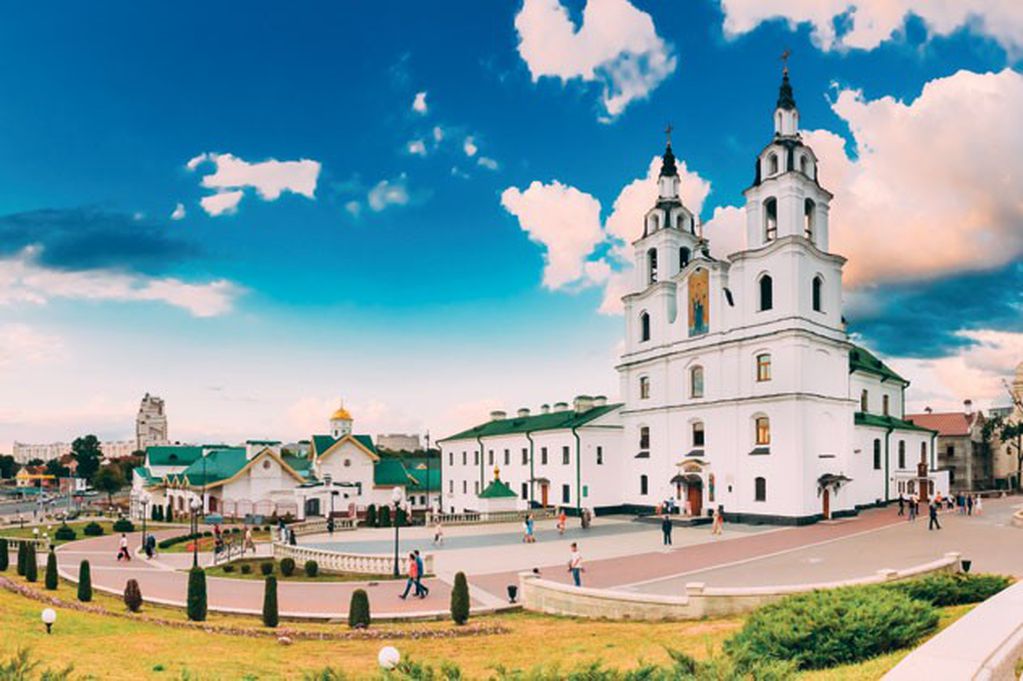 La catedral del Espíritu Santo, icono de la capital de Bielorrusia, Minsk