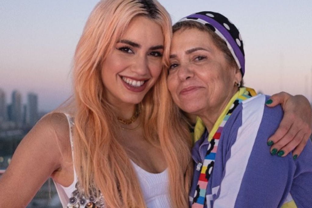 Lali Espósito y su mamá. (Instagram @majoriera.ok)