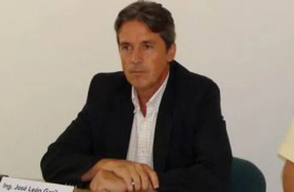 Josu00e9 León Garibay, ministro de Infraestructura y Transporte
