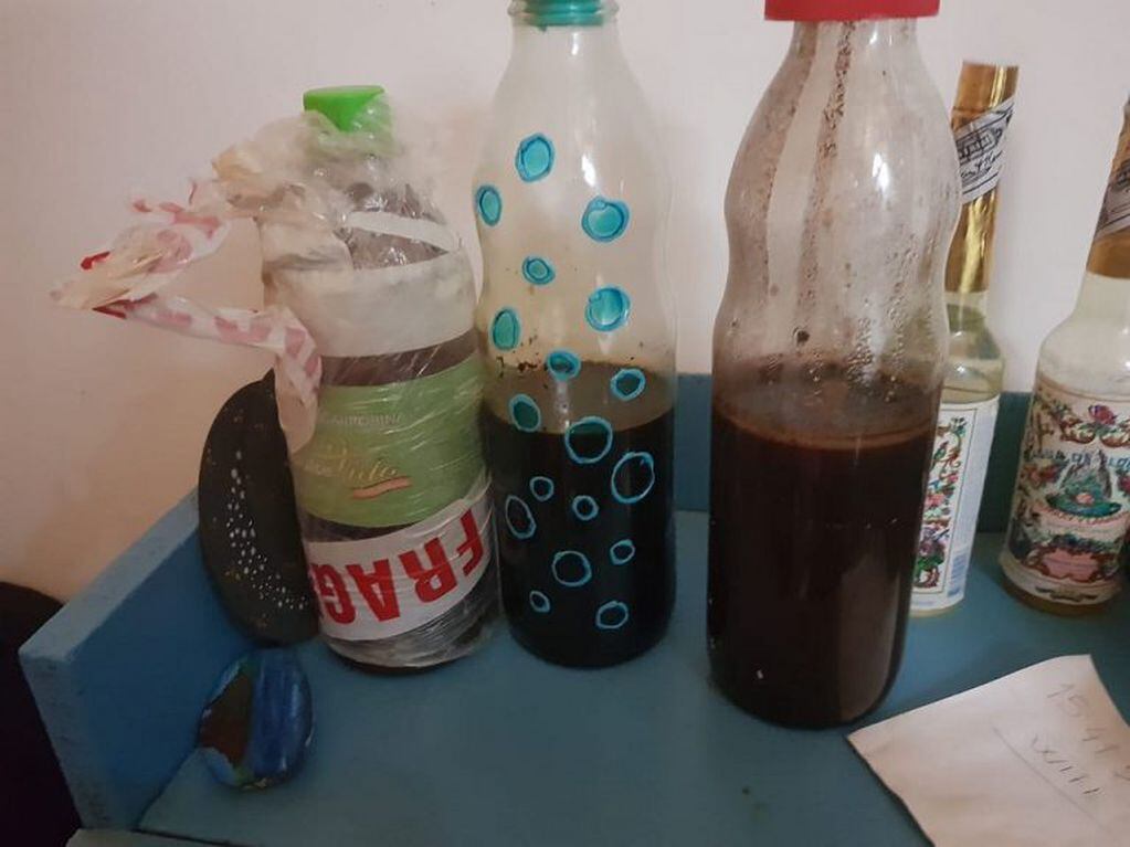 Botellas de "Ayahuasca"