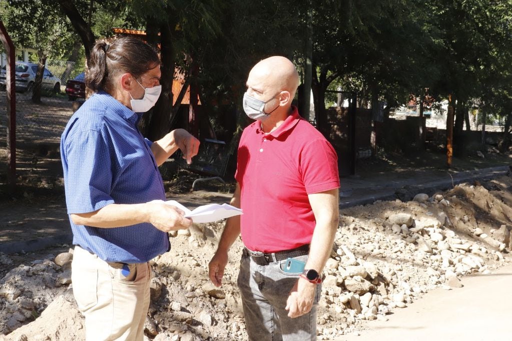 El intendente Gomez Gesteira visitó las obras en el distrito sur de Villa Carlos Paz.