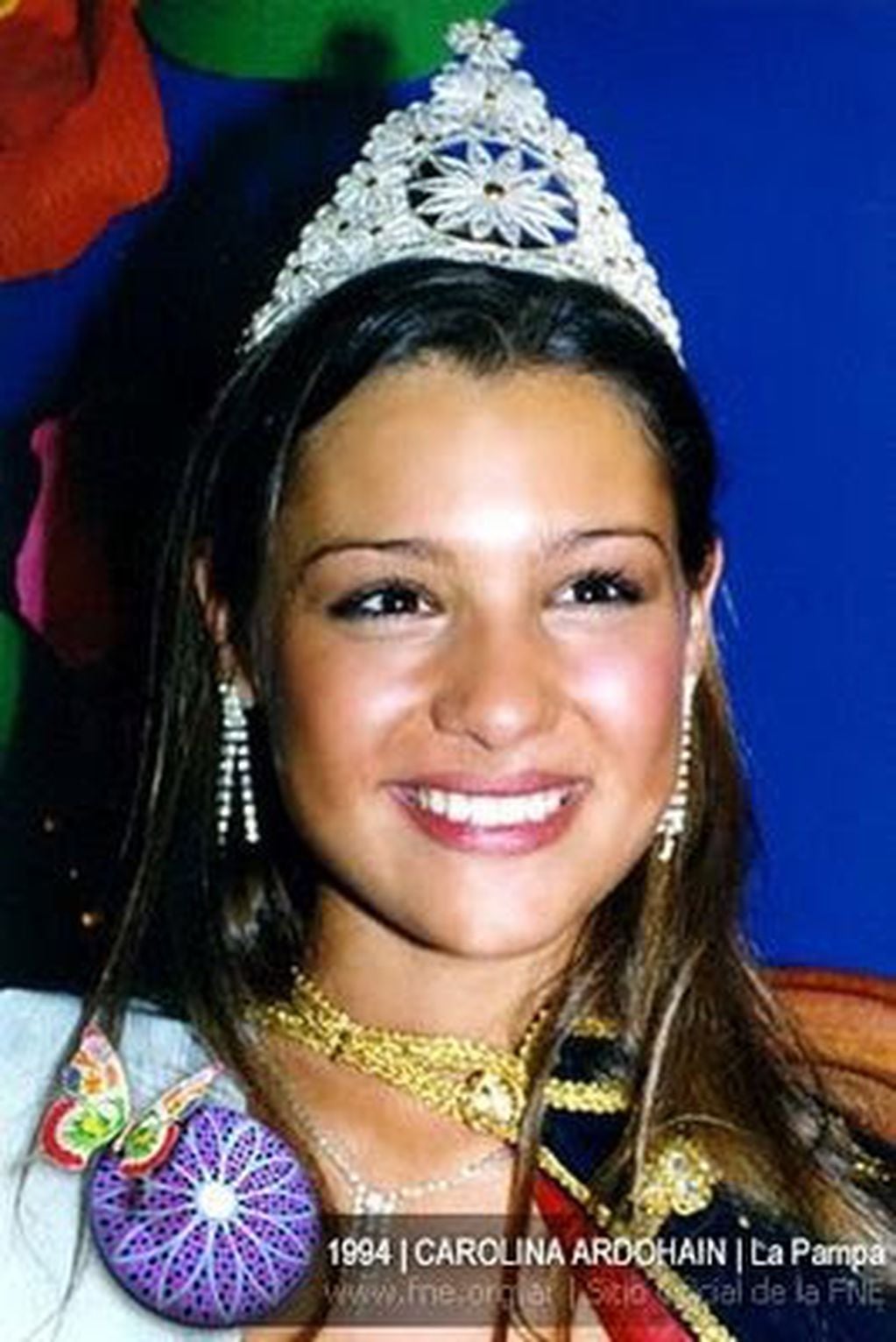 Pampita comenzó su carrera poco después de ser elegida Reina Nacional de los Estudiantes en el año 1994