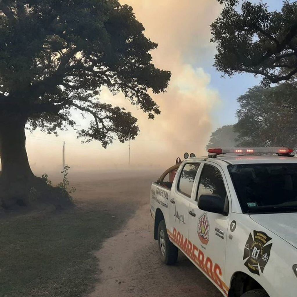 Se produjo un incendio en zona rural de Colonia San Bartolome