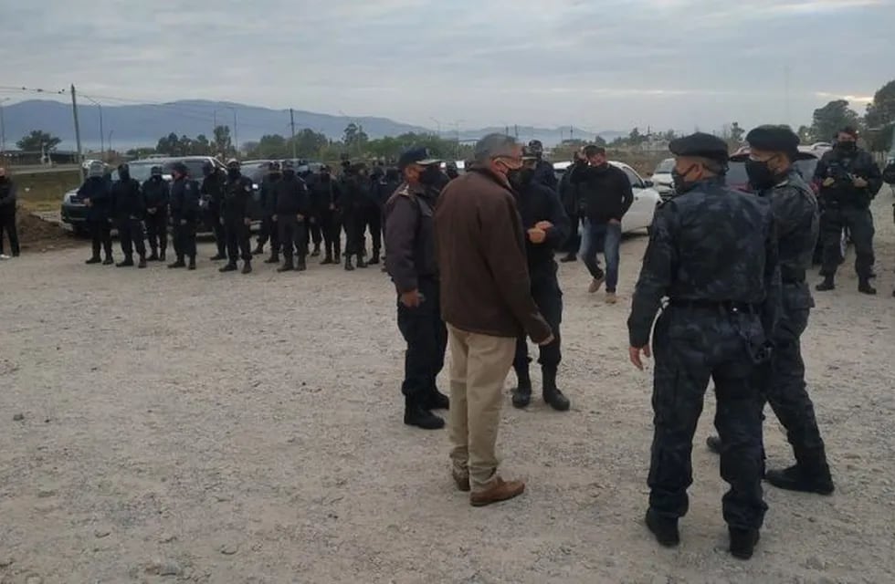 El jefe de Policía, Guillermo Corro, encabeza el operativo en Palpalá.