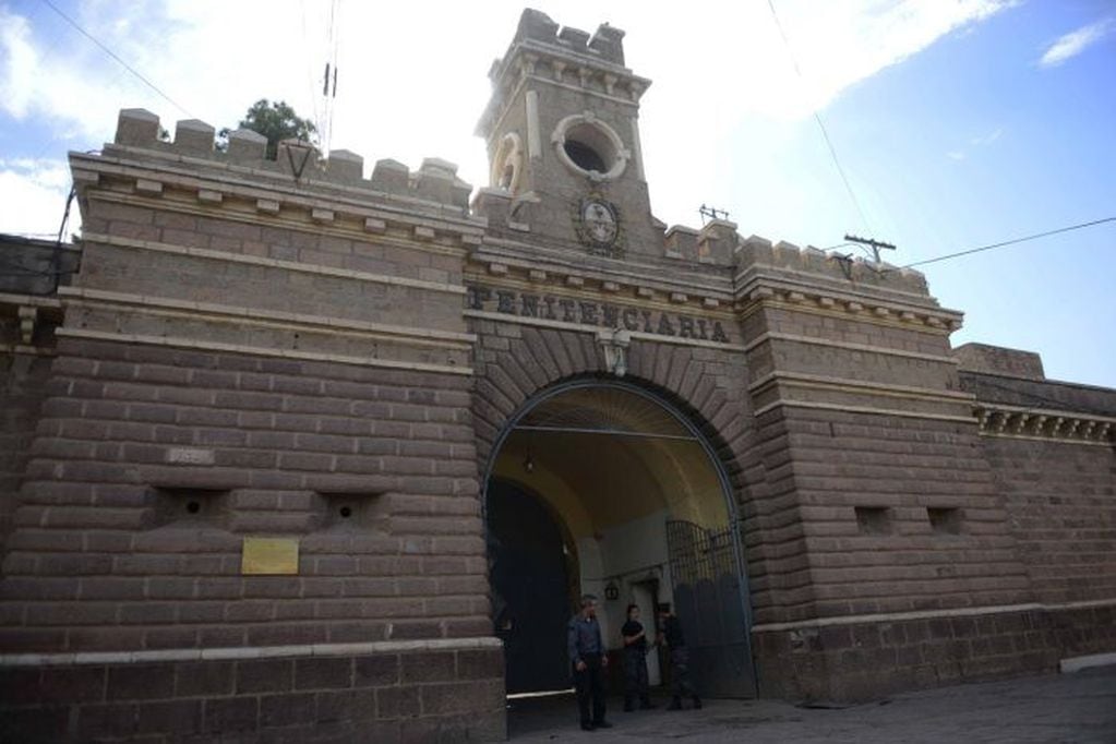 En el recorrida de la madrugada, las autoridades penitenciarias notaron la ausencia de Díaz.