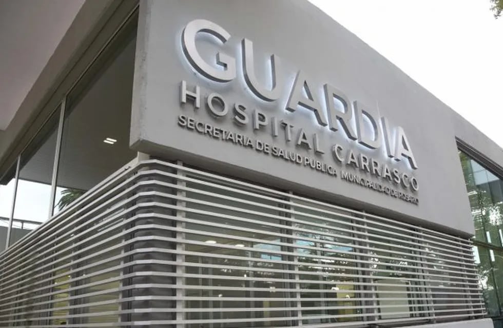 Guardia del Hospital Carrasco en Avellaneda y 9 de Julio. (@munirosario)
