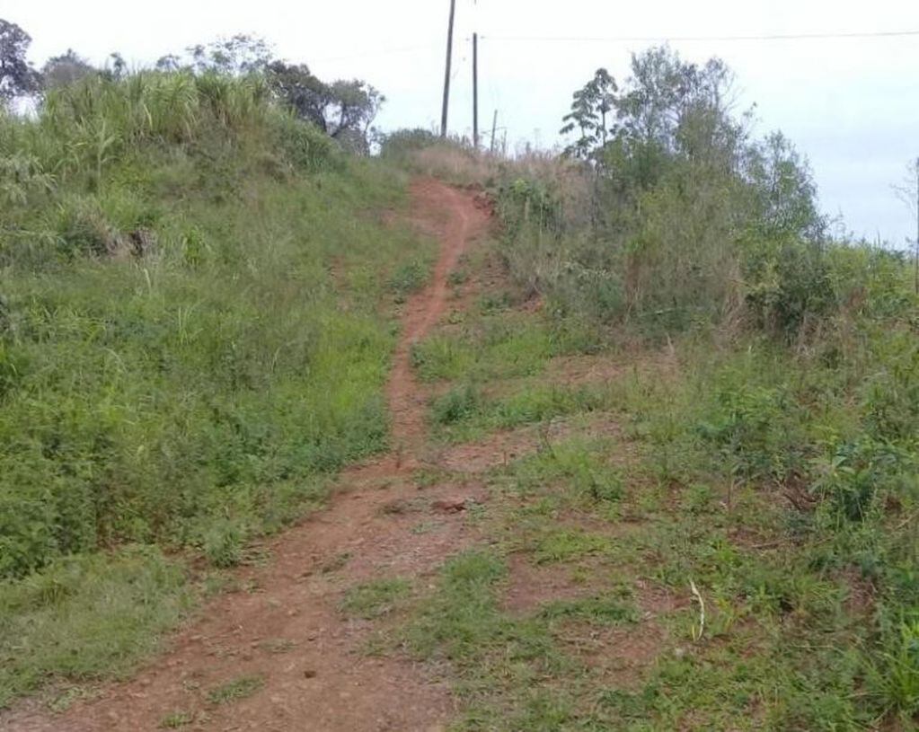 Parte de los caminos que deben transitar los pobladores por medio de sus tierras. Fuente: El Territorio
