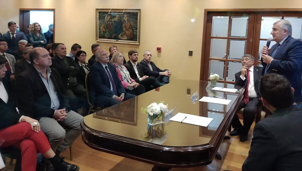El gobernador Morales formuló amplia invitación a empresarios, inversores y diplomáticos a visitar la capital jujeña en octubre próximo para participar de las actividades que propone la Expojuy 2022.