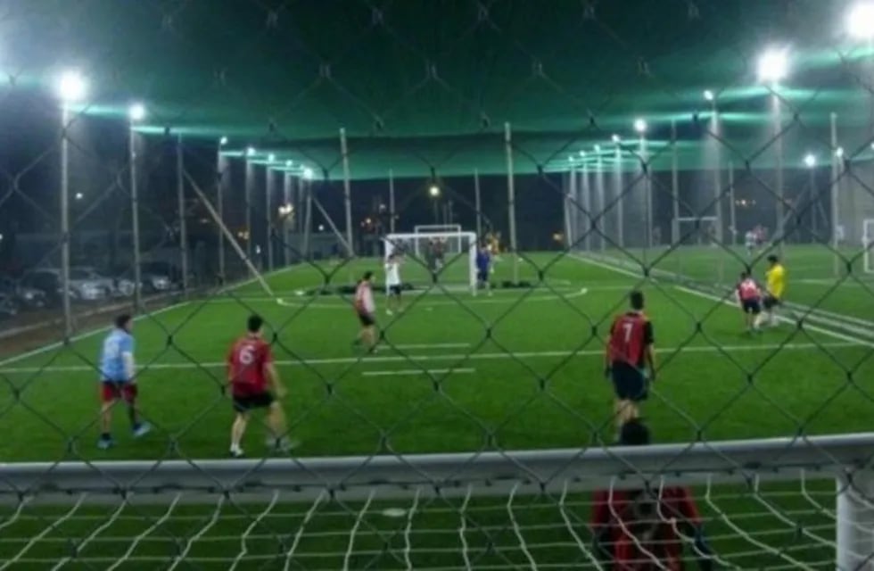Autorizan prácticas de Fútbol 5 en Gualeguaychú\nCrédito: (web)