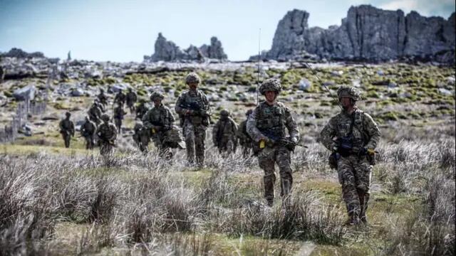 Ejercicios militares en Malvinas