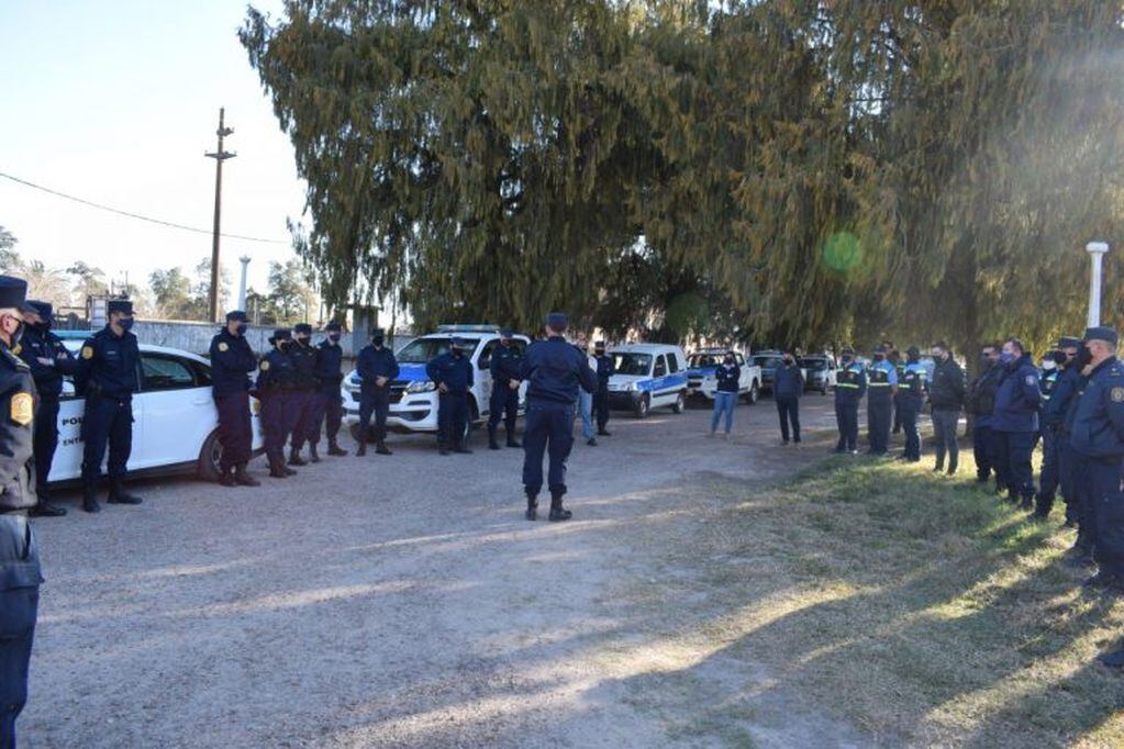 Policía Gualeguaychú patrulla las calles por el ASPO (23/8).
Crédito: Vía Gualeguaychú