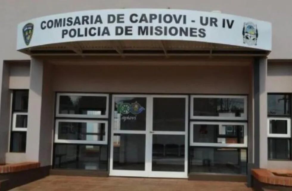 El comisario Luis Alberto Salazar fue destituido por las autoridades de la Policía de Misiones.