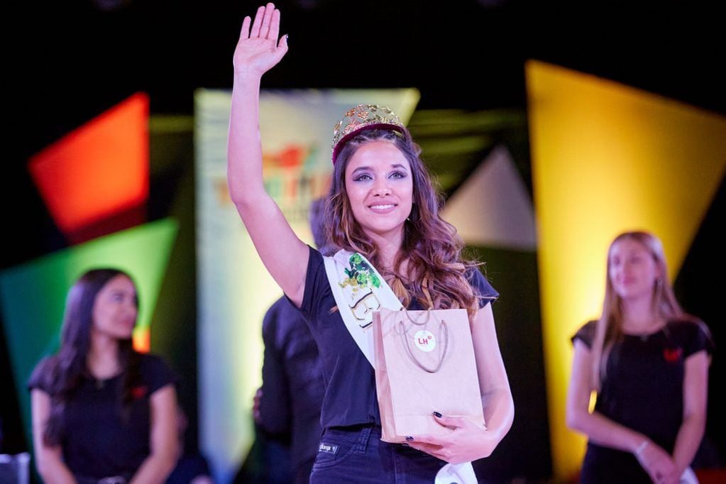 Ailín Mayorga resultó electa Reina de la Vendimia Distrital de El Challao. Gentileza MLH