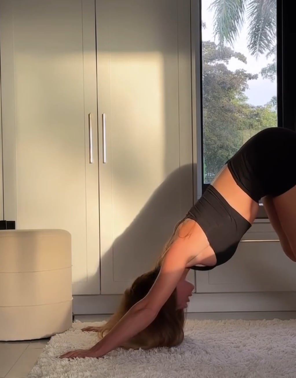 La pose de yoga ULTRA sensual de Rocío Guirado Díaz: "Dar paz..."