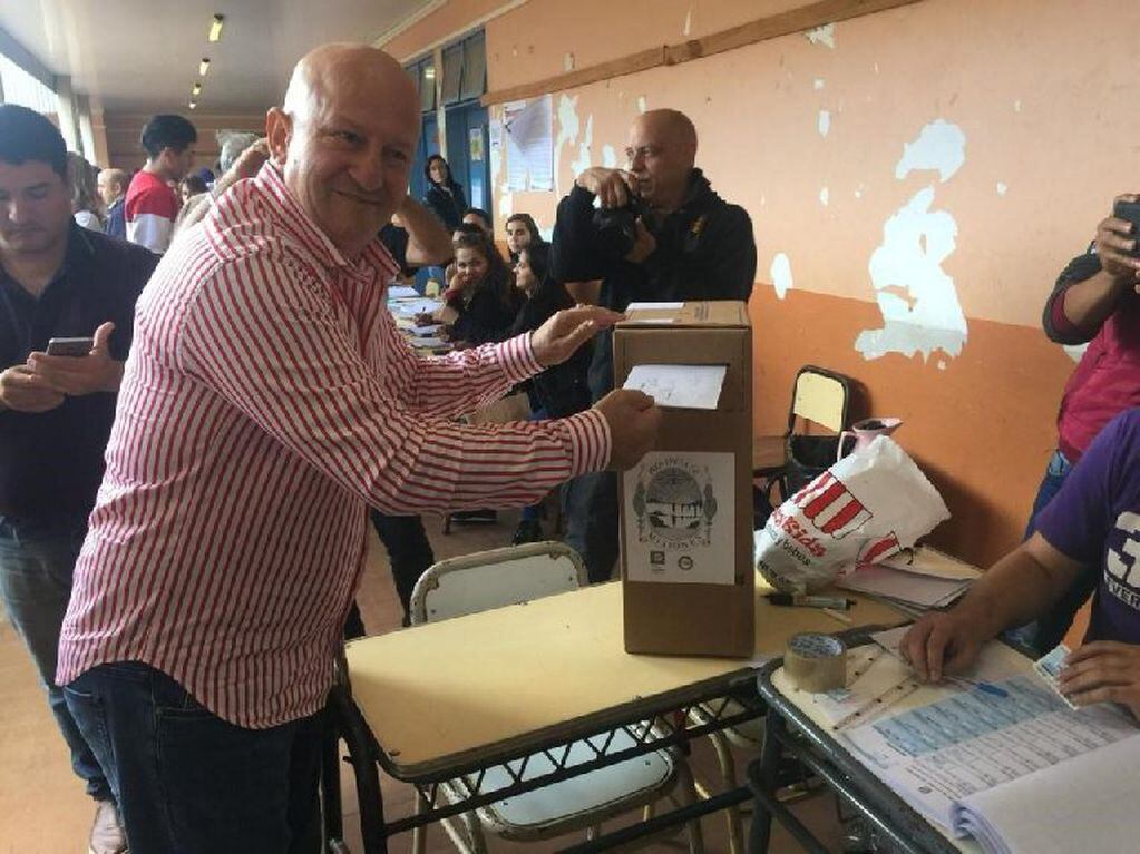 Claudio Filippa va a las urnas con la lista de precandidatos de la Renovación. Corta la boleta del PJ y apoya a Alberto Fernández-Cristina Kirchner. (CIMECO)