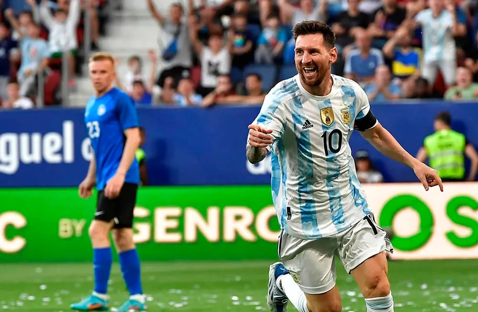 Messi festeja sus 35 años en Ibiza a la espera del Mundial de Qatar.