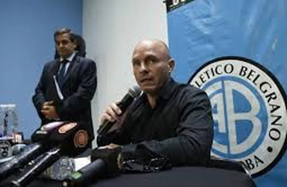 El presidente de Belgrano asumió los reclamos por la situación deportiva. \