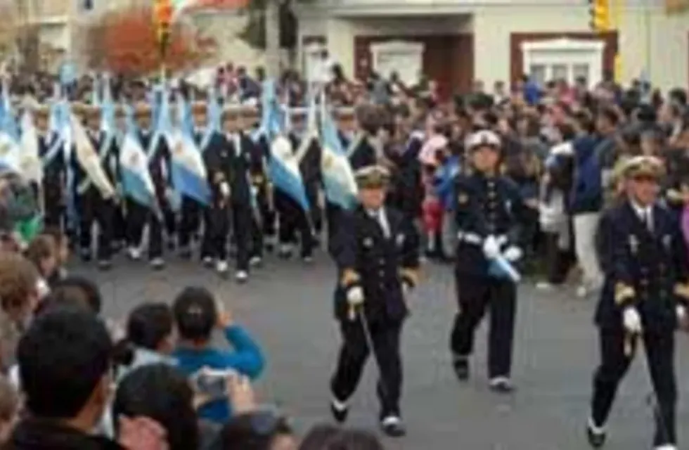 Habrá Desfile Cívico Militar por el aniversario de Punta Alta.