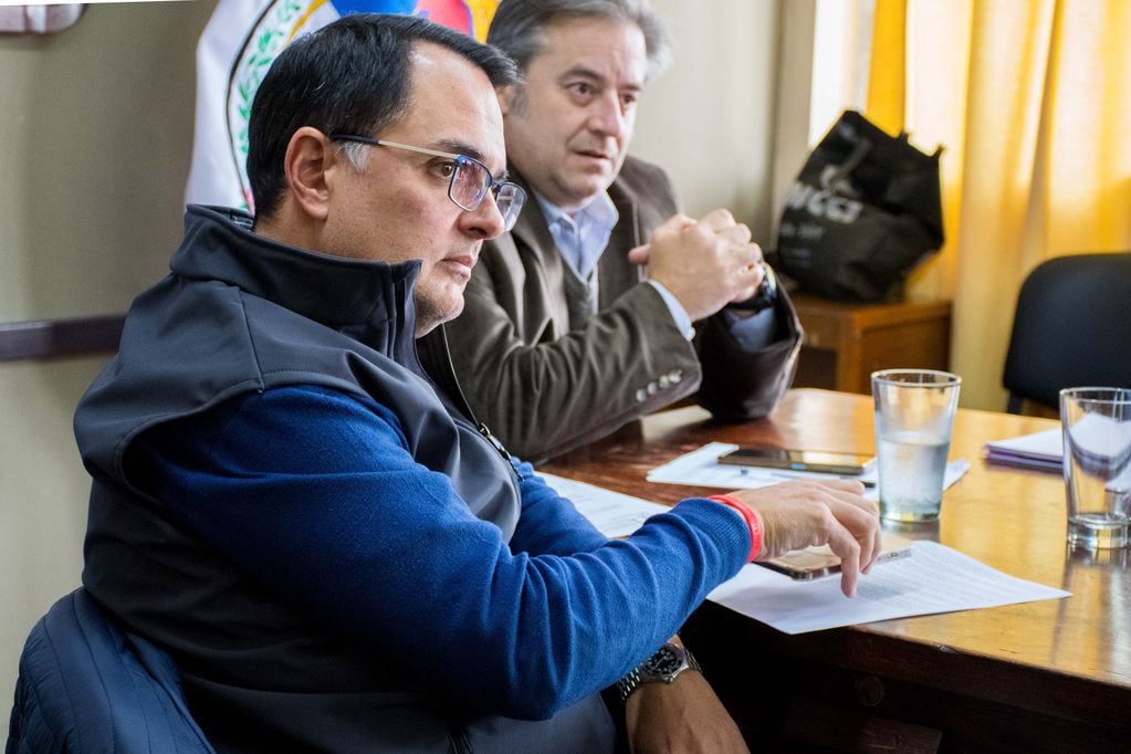 El presidente del Concejo Deliberante, Lisandro Aguiar, y el concejal Gastón Millón, en la reunión de la Comisión de Cultura.