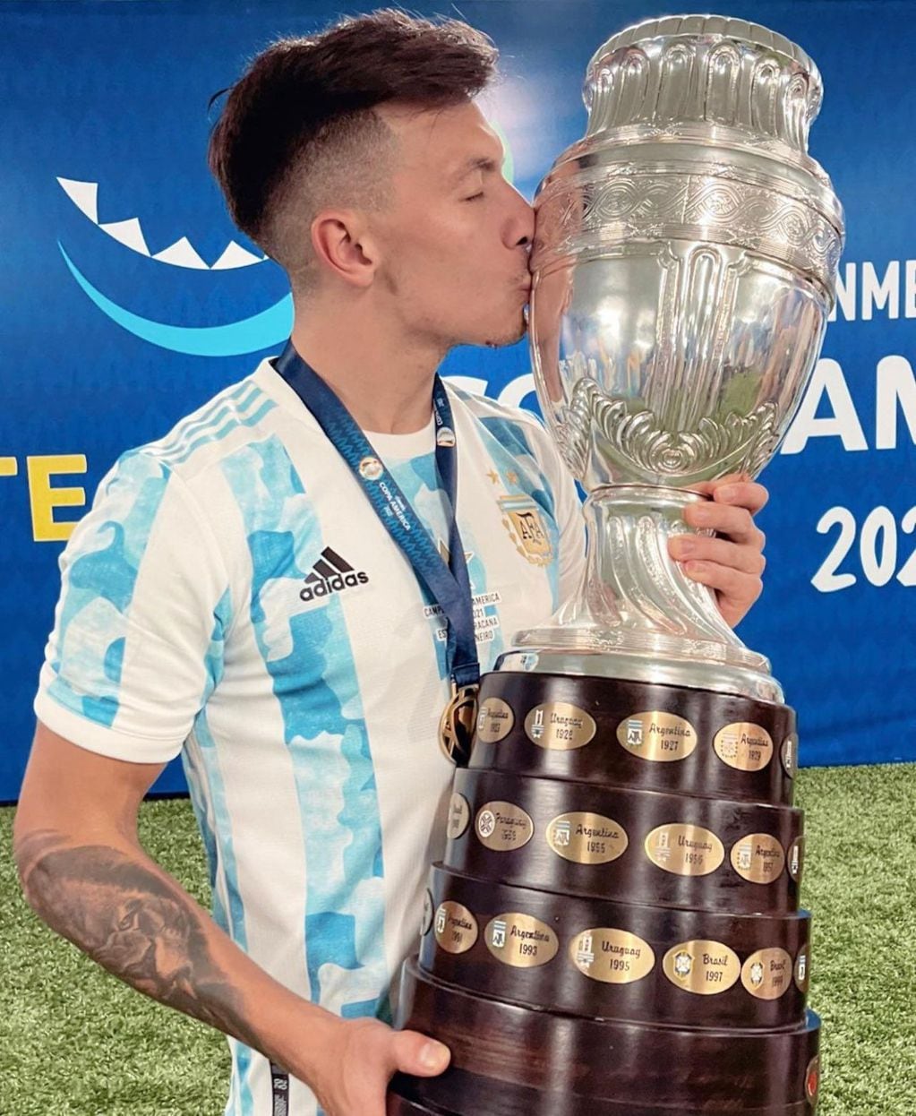 Lisandro Martínez se consagró campeón de la Copa América con la Selección Argentina el pasado 10 de julio en Brasil. (@LisandrMartinez)