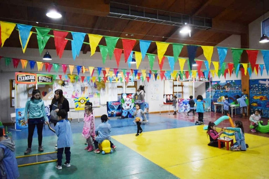 Ushuaia: la Kermés Municipal continúa recorriendo instituciones y Centros Educativos