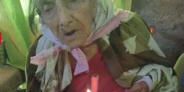 "Doña Leonor", la abuela más longeva del país