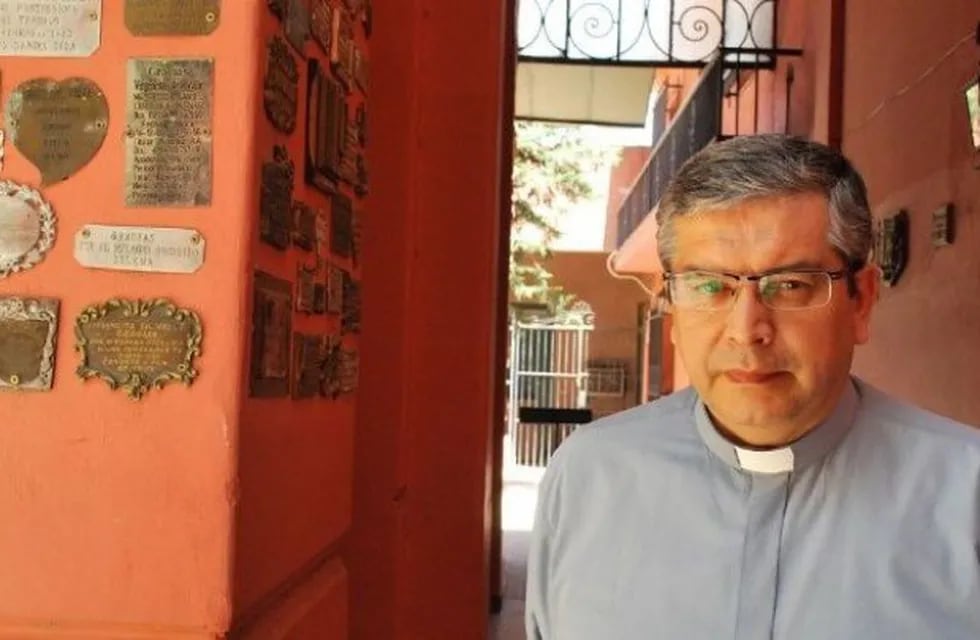 El padre José Díaz quedó envuelto en una polémica por sus declaraciones.